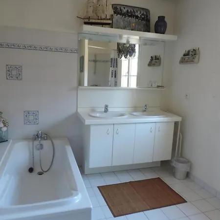 Du Goutet Villa *